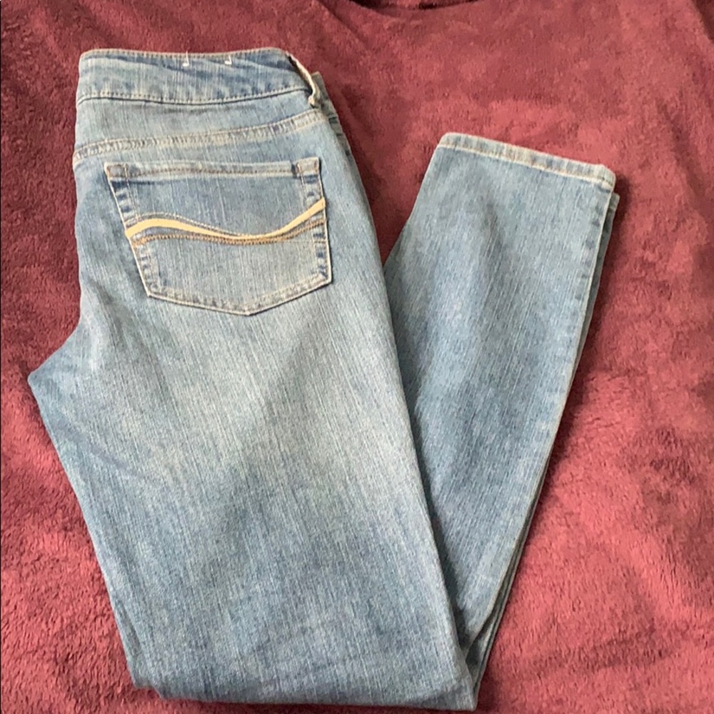 Jeans - Picture 3 of 3